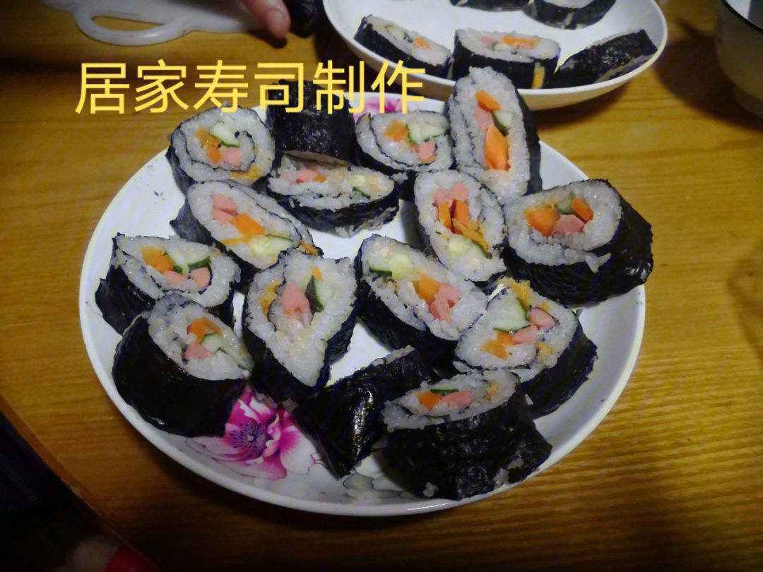 金年会app-如何利用新颖的形状制作寿司卷