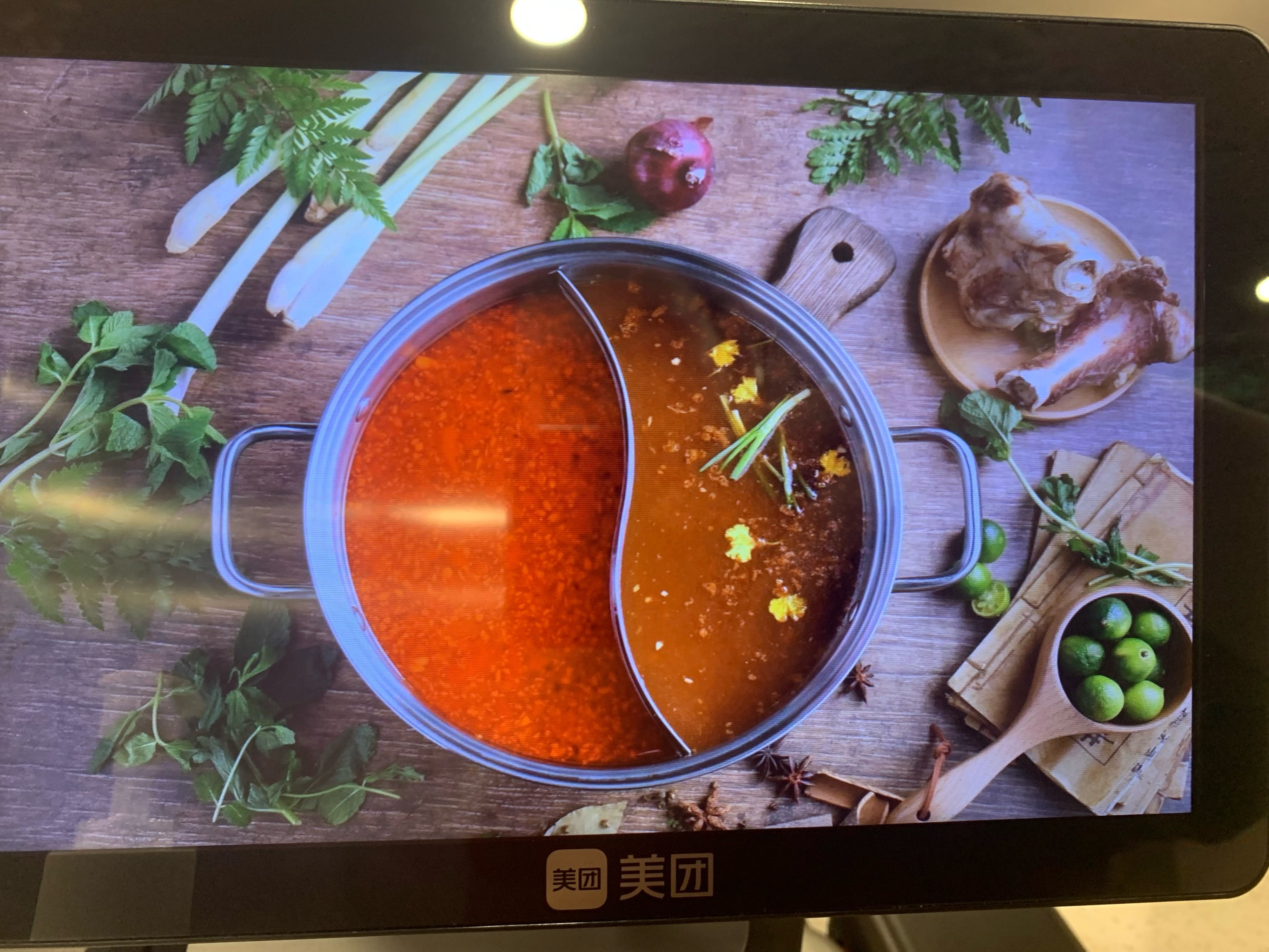 金年会客户端_火锅配菜中最受欢迎的独特选择是什么