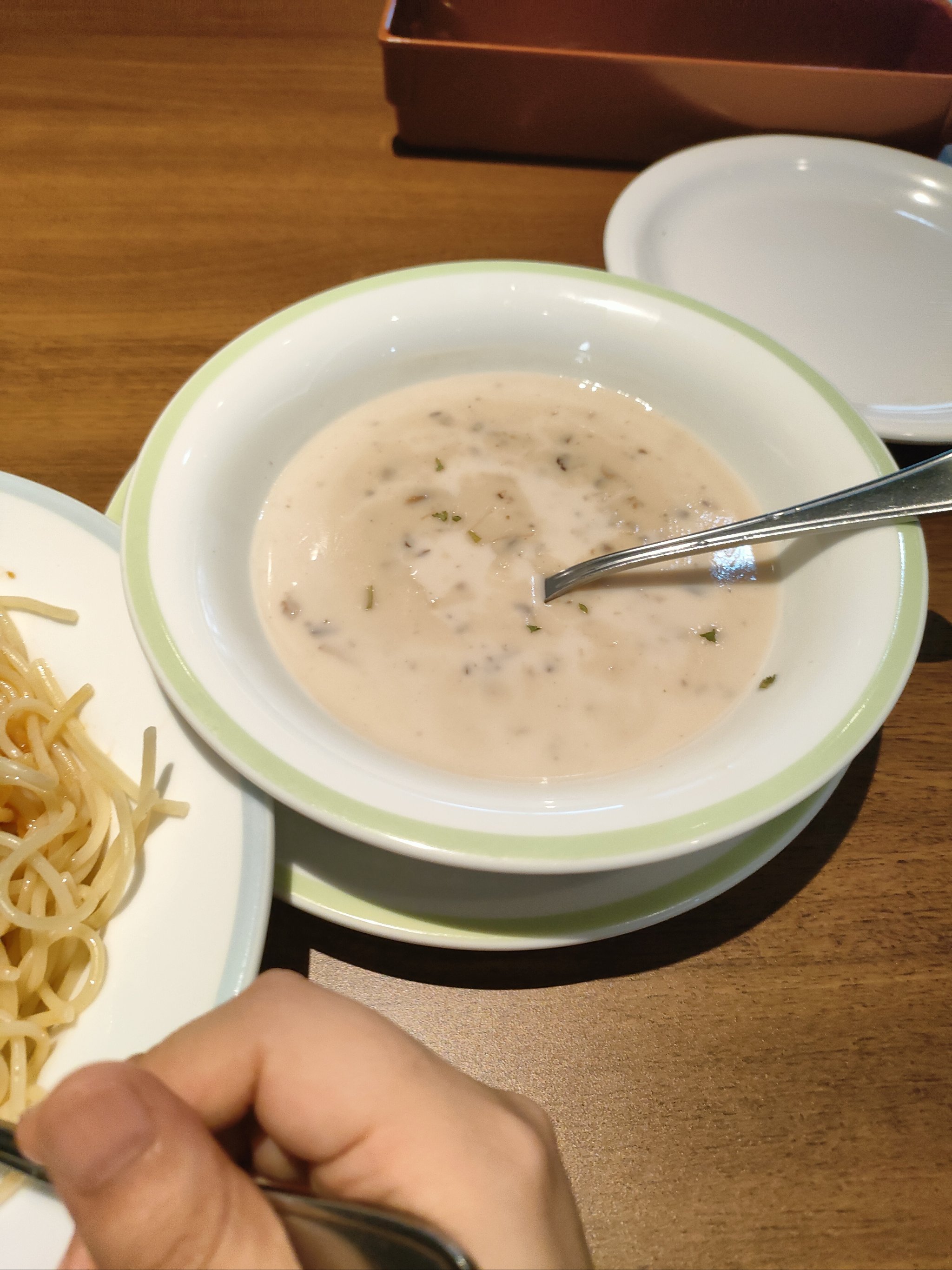 意大利面与奶油混合时的注意事项